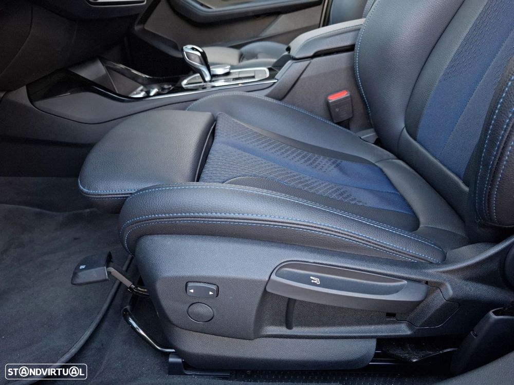 BMW 116 d Pack Desportivo M Auto - 15