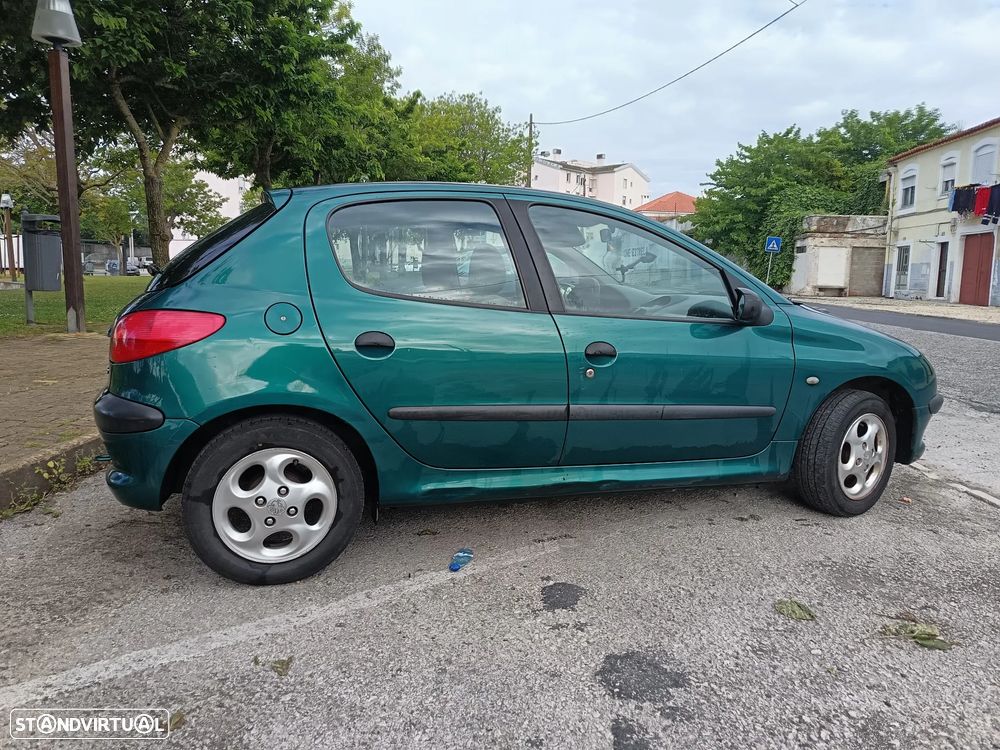 Peugeot 206 1.1 XR - 11