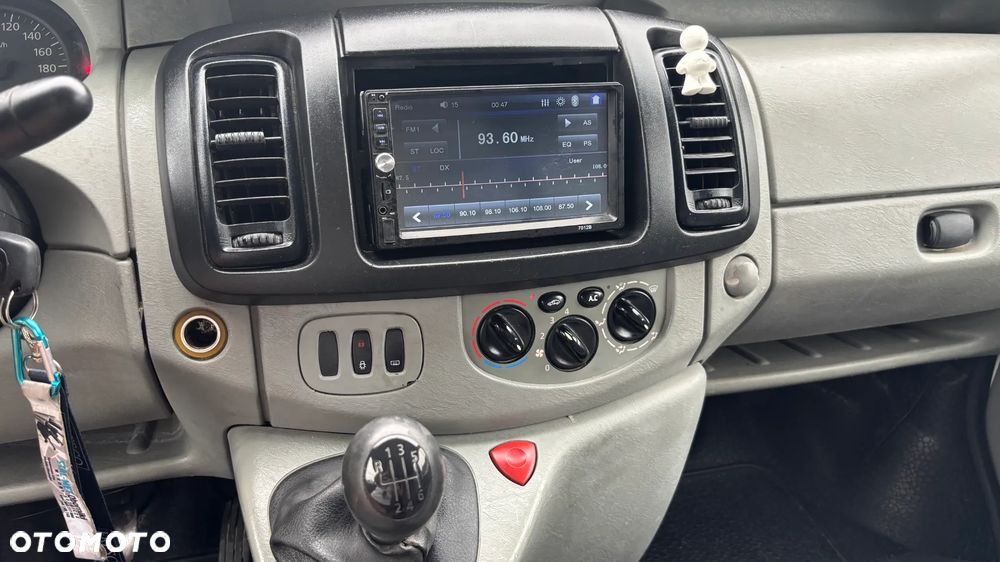 Renault TRAFIC - 26