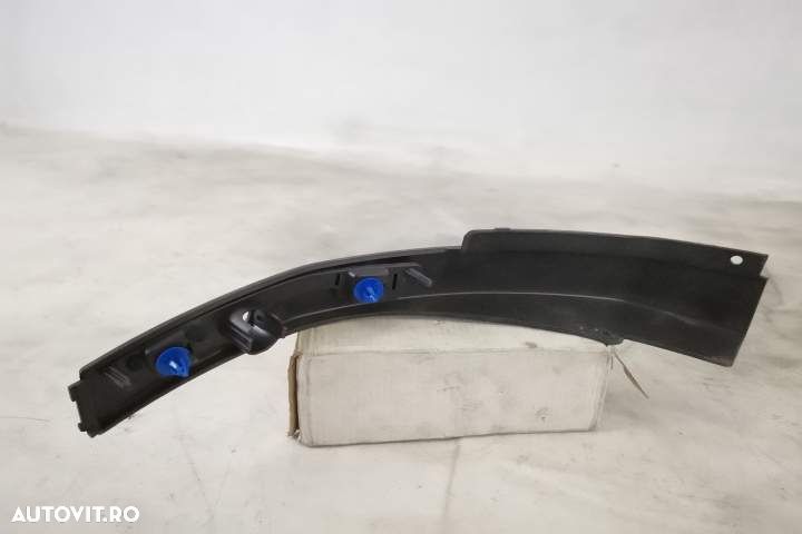 Ornament Inferior Bara Spate Dreapta Cu Gaura Pentru Senzor  Land Rove - 4