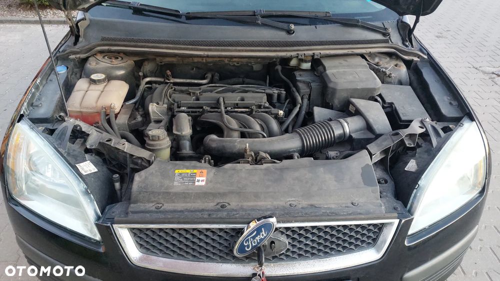 Ford Focus 1.6 16V Trend - 21