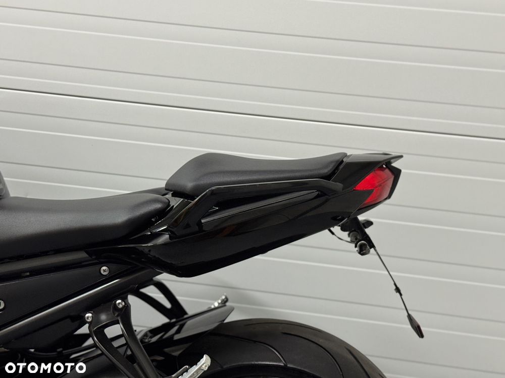 Yamaha FZ - 14