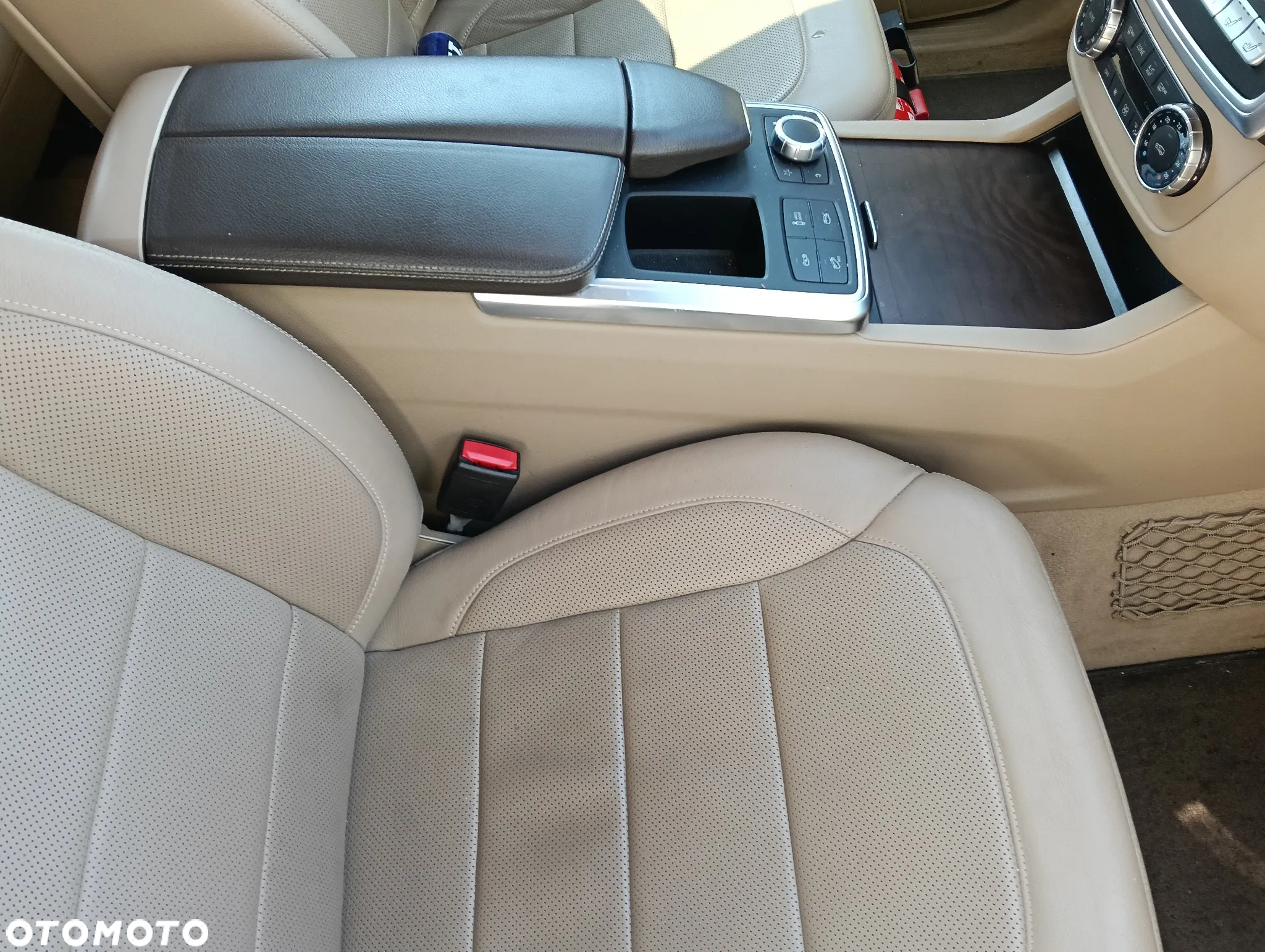 Mercedes-Benz ML 350 BlueTec 4-Matic - 12