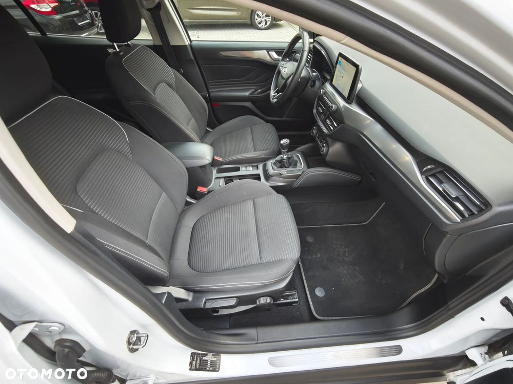 Ford Focus 1.5 EcoBlue STart-Stopp-System TITANIUM X - 20