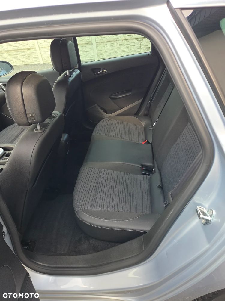 Opel Astra - 29