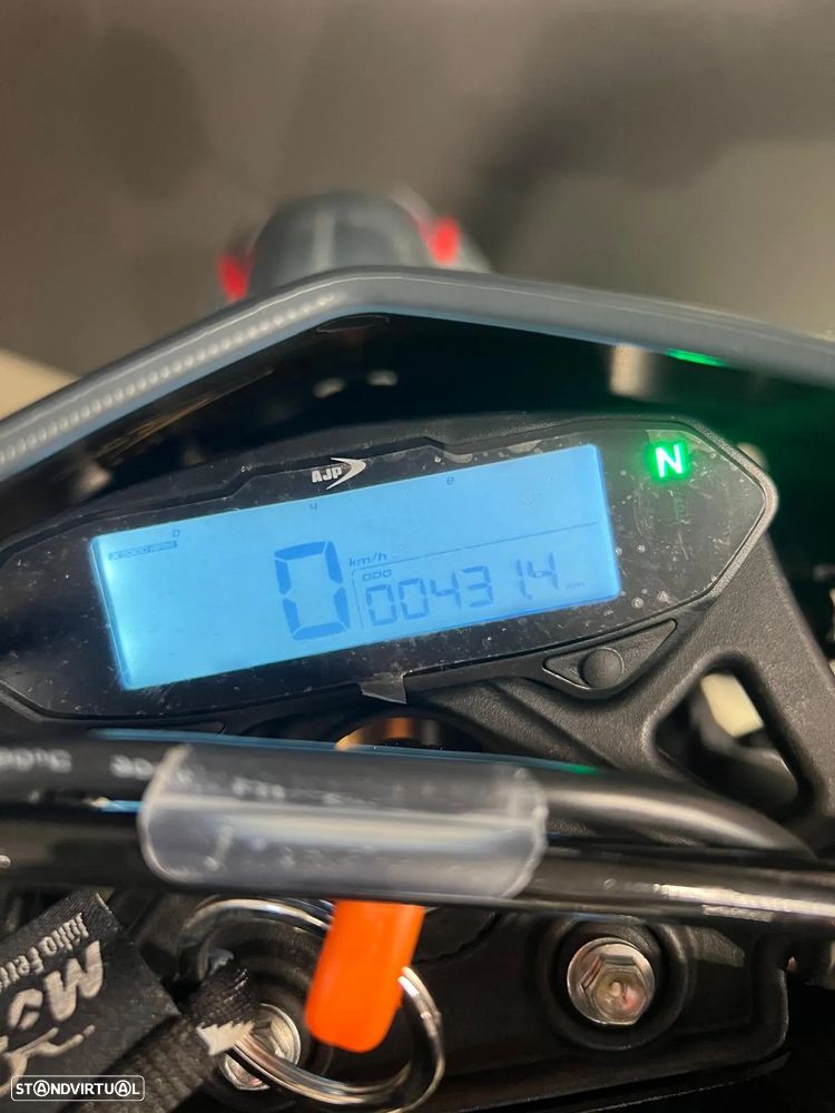 AJP 125 SPR 125 - 10