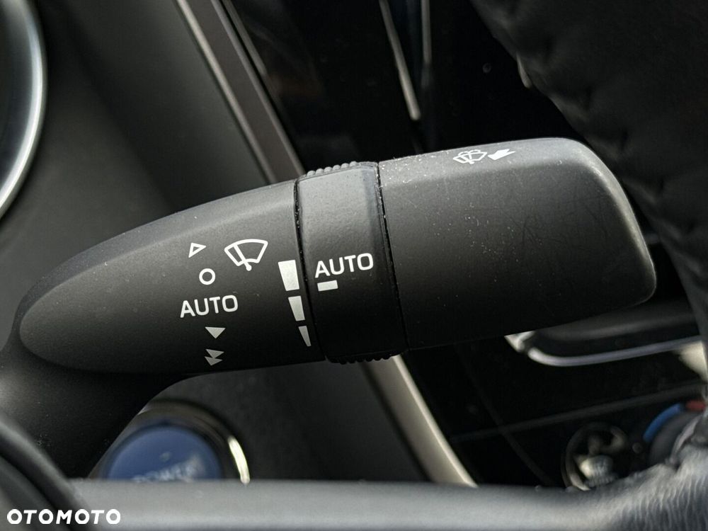 Toyota Camry 2.5 Hybrid Comfort CVT - 20