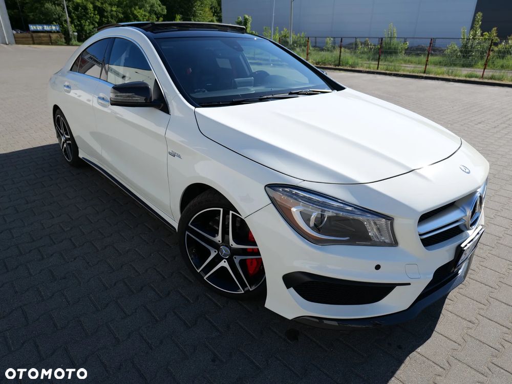 Mercedes-Benz CLA 45 AMG 4-Matic - 13