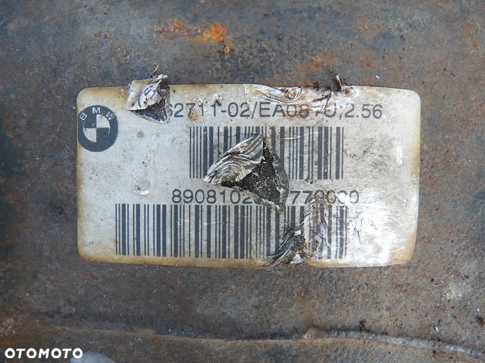 BMW - E60,E61 - MOST TYLNY DYFER - 2,56 - 7562711 - 2
