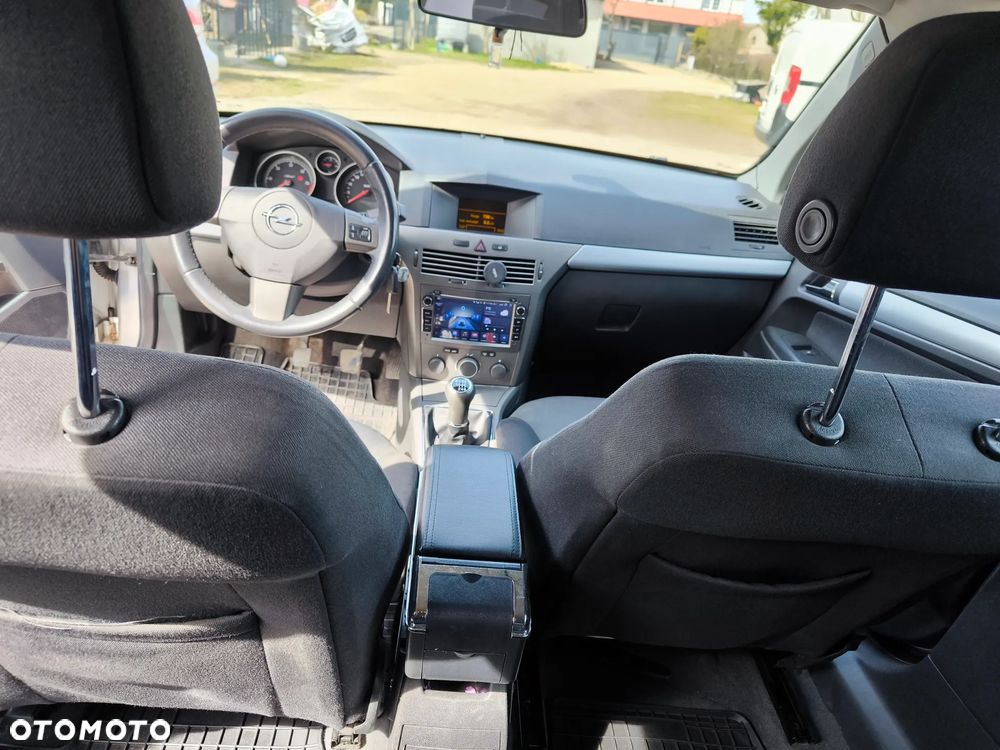 Opel Astra 2006 photo 4