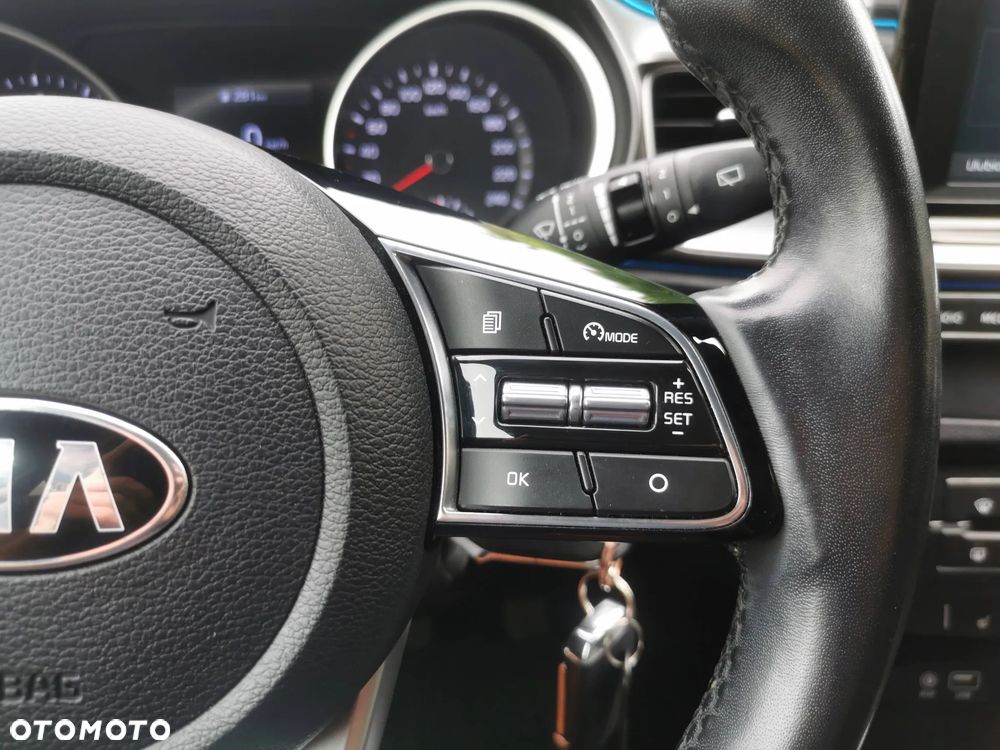 Kia Ceed 1.4 L - 15
