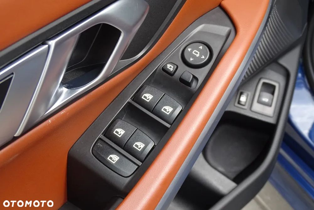 BMW Seria 3 320e M Sport - 24