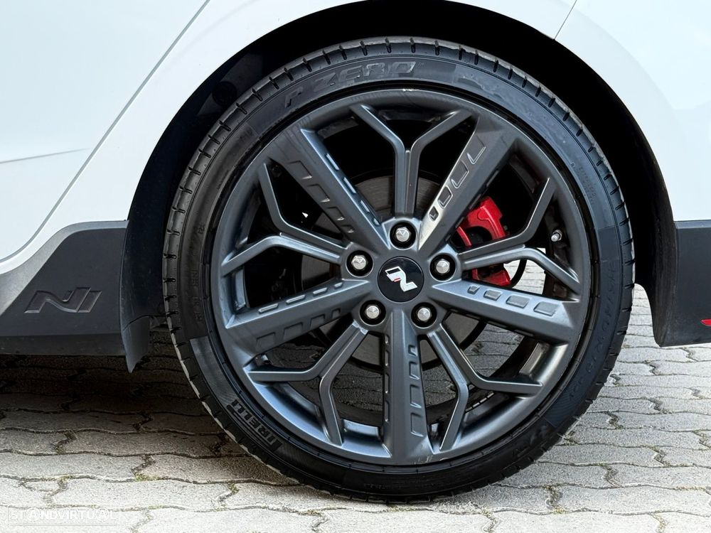 Hyundai i20 N 1.6 T-GDi Performance Pack - 6
