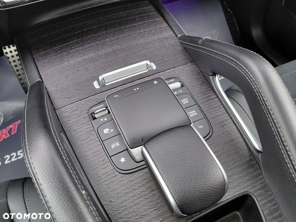 Mercedes-Benz GLE - 25