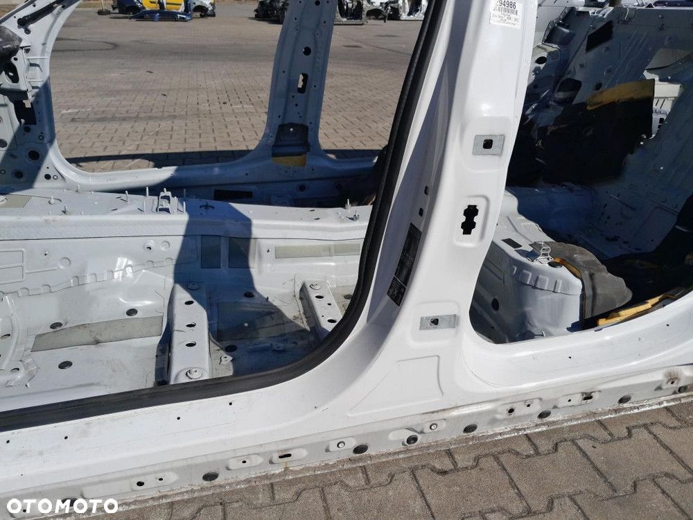 BMW 7 G11 PRÓG LEWY SŁUPEK B ŚRODKOWY A96 - 2