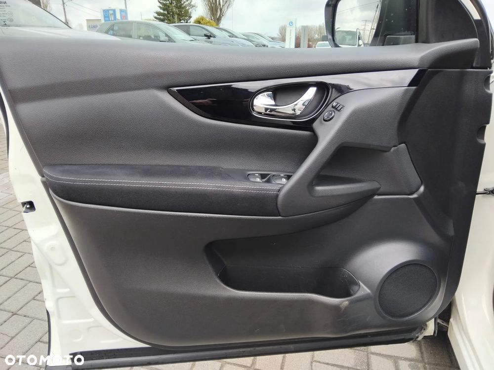 Nissan Qashqai 1.7 dCi Xtronic ALL-MODE 4x4i N-CONNECTA - 17