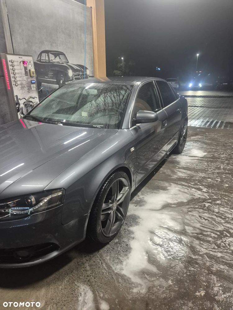 Audi A4 Limousine 2.0T FSI - 11