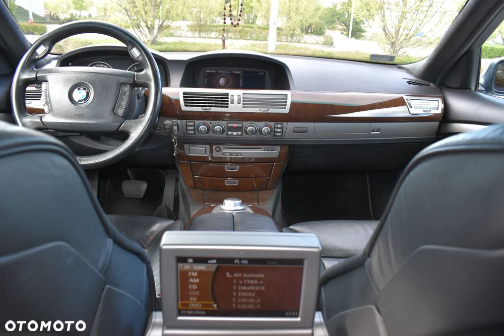 BMW Seria 7 - 35