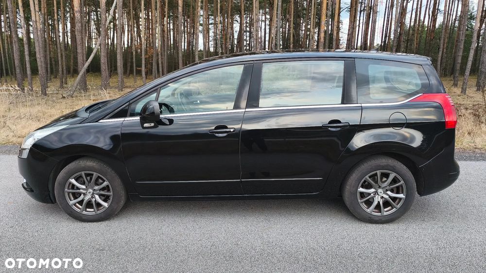 Peugeot 5008 - 11