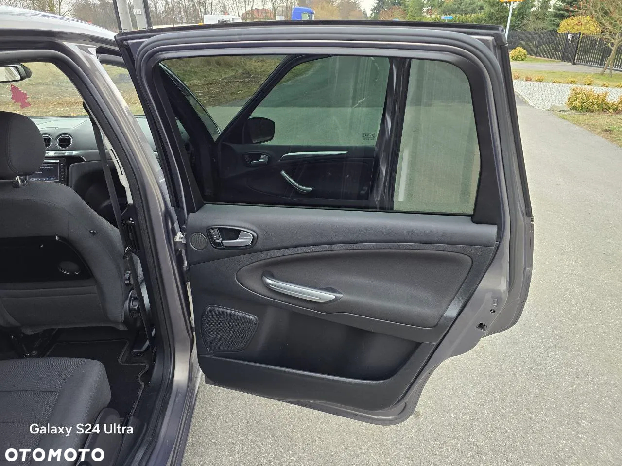 Ford S-Max 2.0 TDCi DPF Titanium - 17