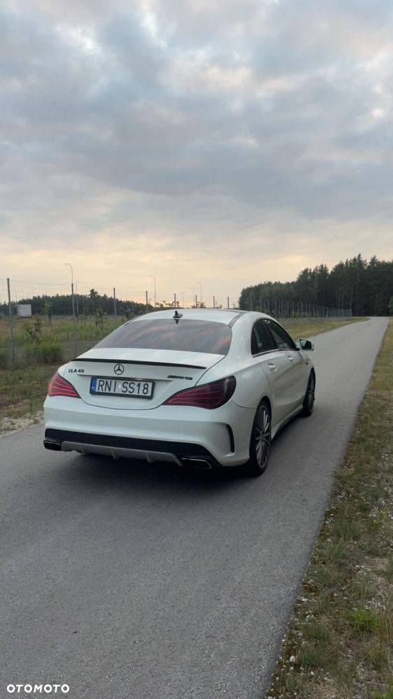 Mercedes-Benz CLA 45 AMG 4Matic 7G-DCT - 15