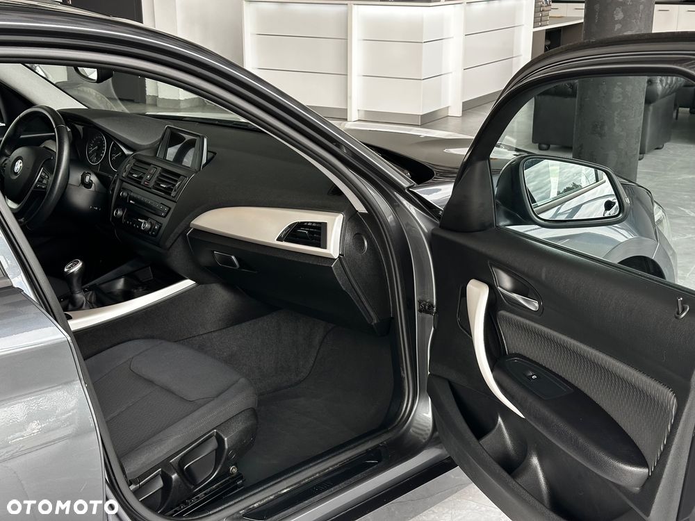 BMW Seria 1 116i - 21