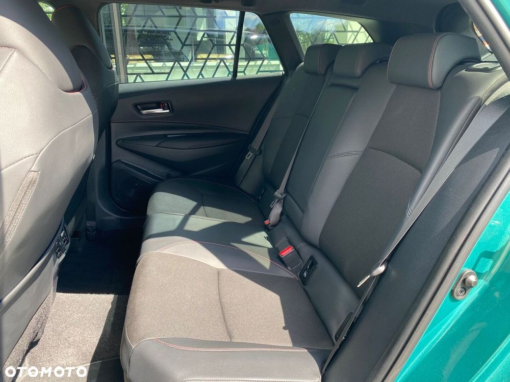 Toyota Corolla 2.0 Hybrid GR Sport - 8
