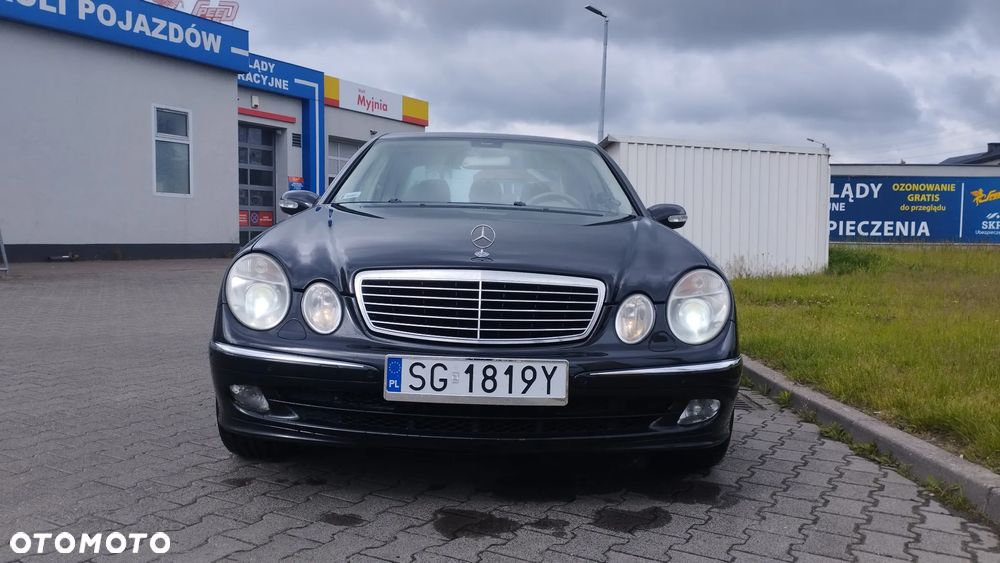 Mercedes-Benz Klasa E - 9