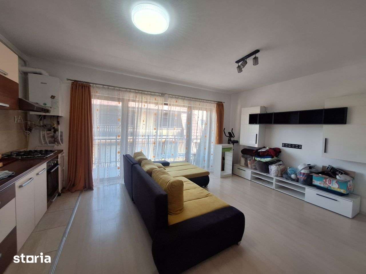 Apartament cu 2 camere, 45mp, 2 balcoane, zona Parcului Poligon — fotografia 3
