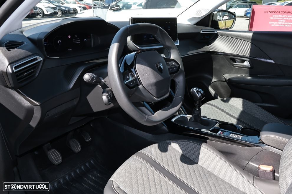 Peugeot 208 1.2 PureTech Allure - 14