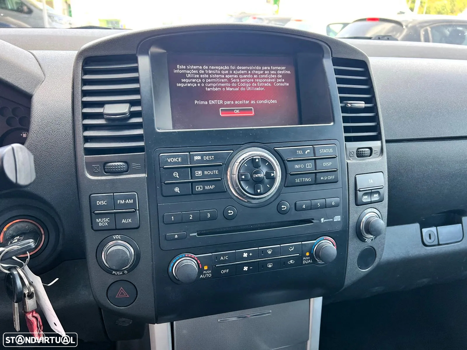 Nissan Navara 2.5 dCi CD LE Hi-Tech +P.Premium 4WD - 11