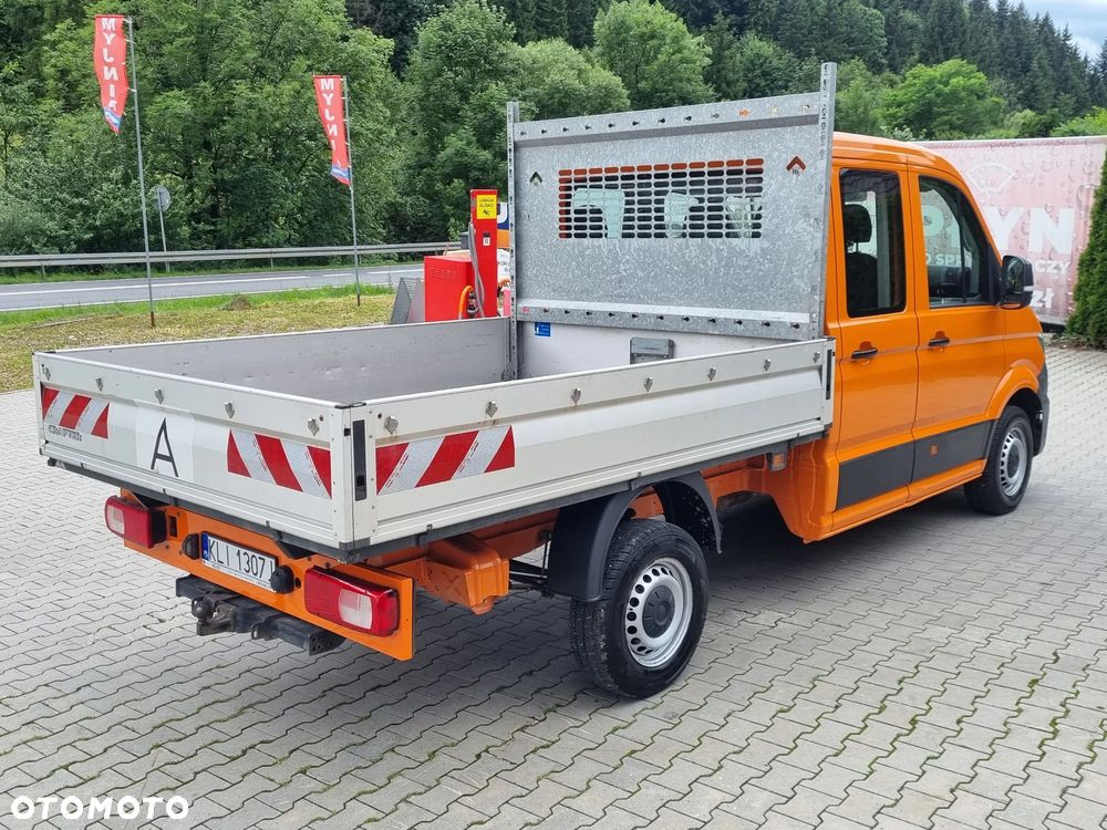 Volkswagen CRAFTER 7 osób hak 3T skrzyniowy - 3