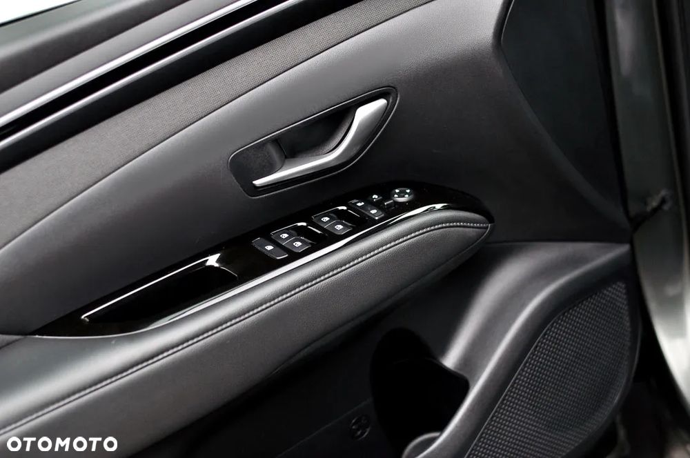 Hyundai Tucson 1.6 GDI BlueDrive GO 2WD - 19