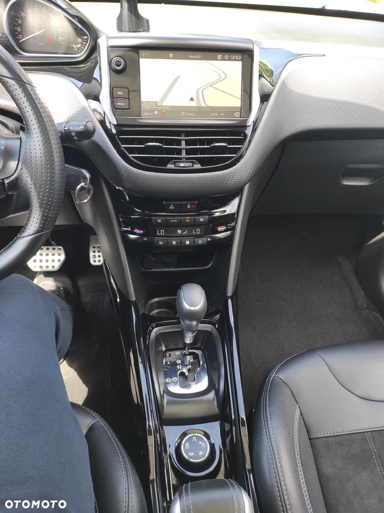 Peugeot 2008 - 10