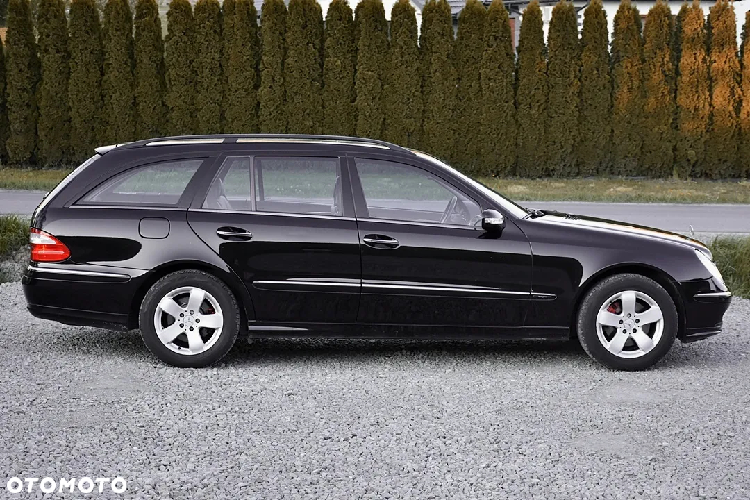 Mercedes-Benz Klasa E 320 4-Matic T Avantgarde - 13