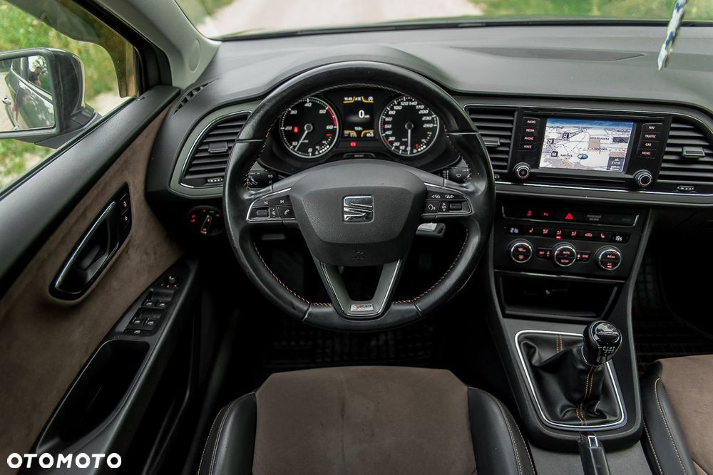 Seat Leon Sportstourer 2.0 TDI Copa S&S 4Drive - 17