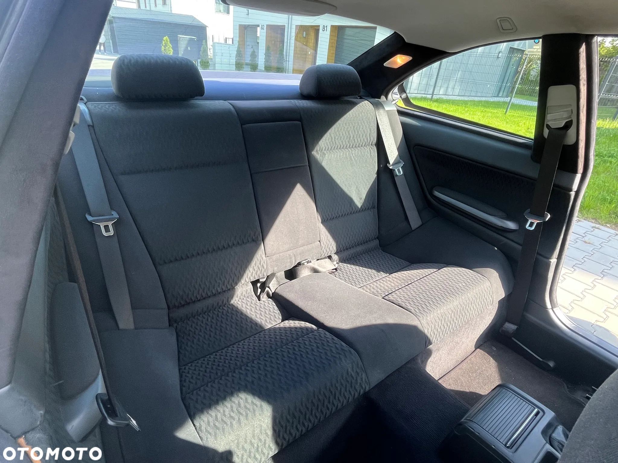 BMW Seria 3 318Ci - 12