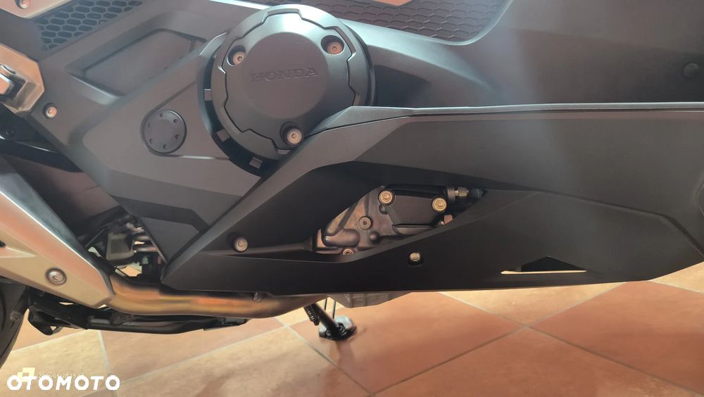 Honda NSS - 9