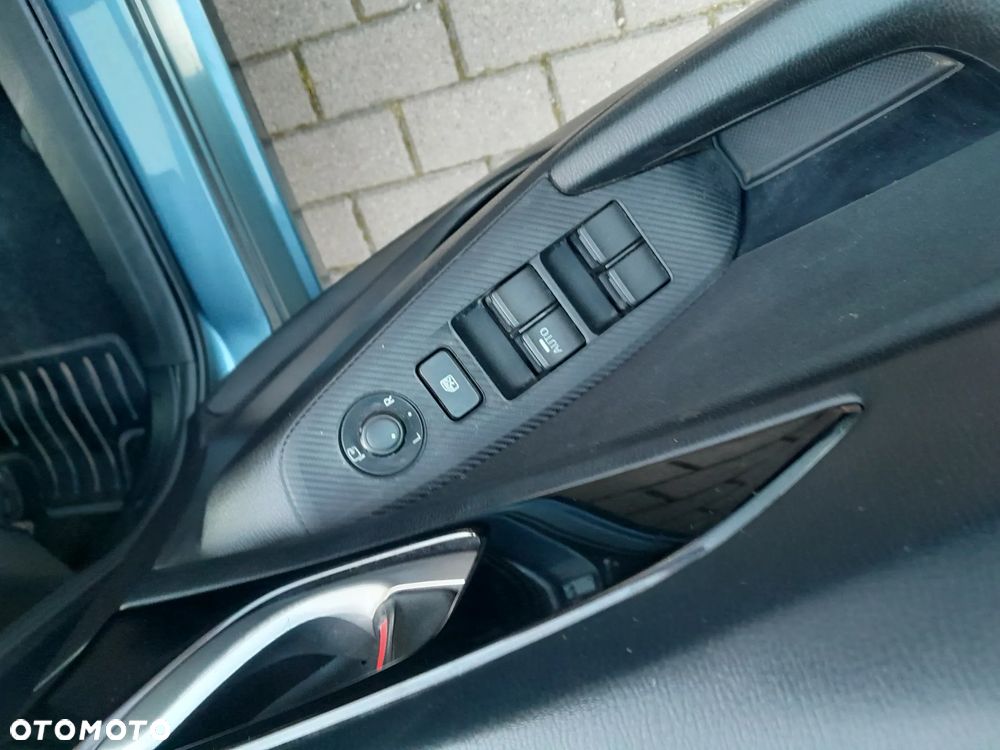 Mazda 3 - 10