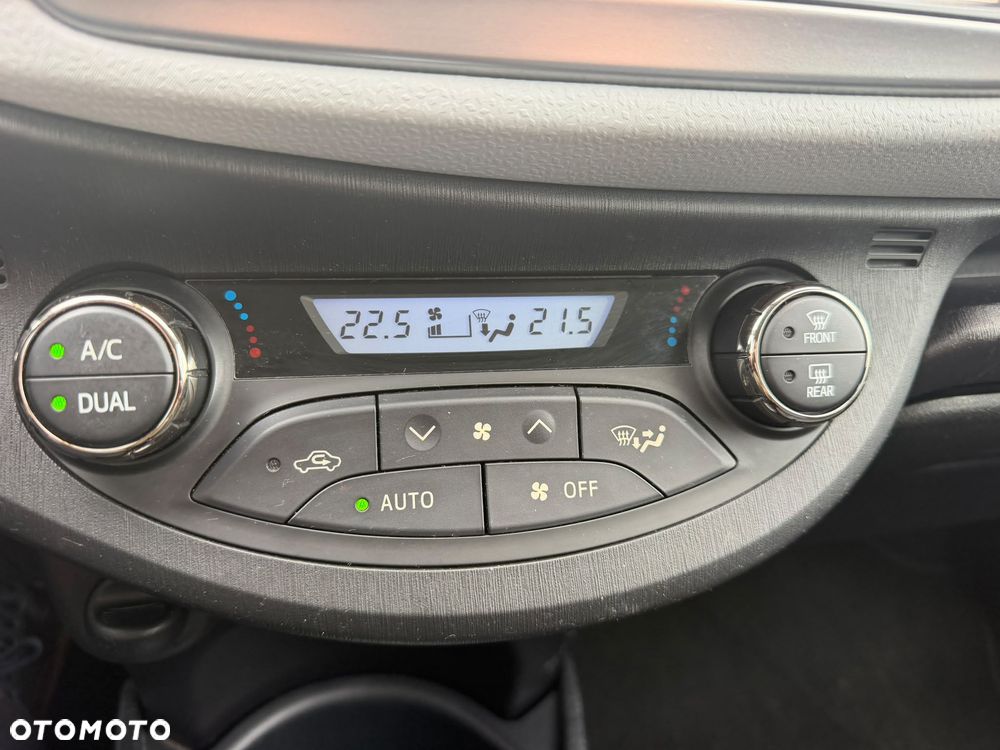 Toyota Yaris - 13
