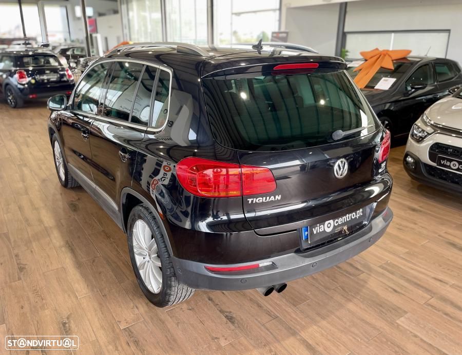 VW Tiguan 2.0 TDi Sport BlueMotion - 4