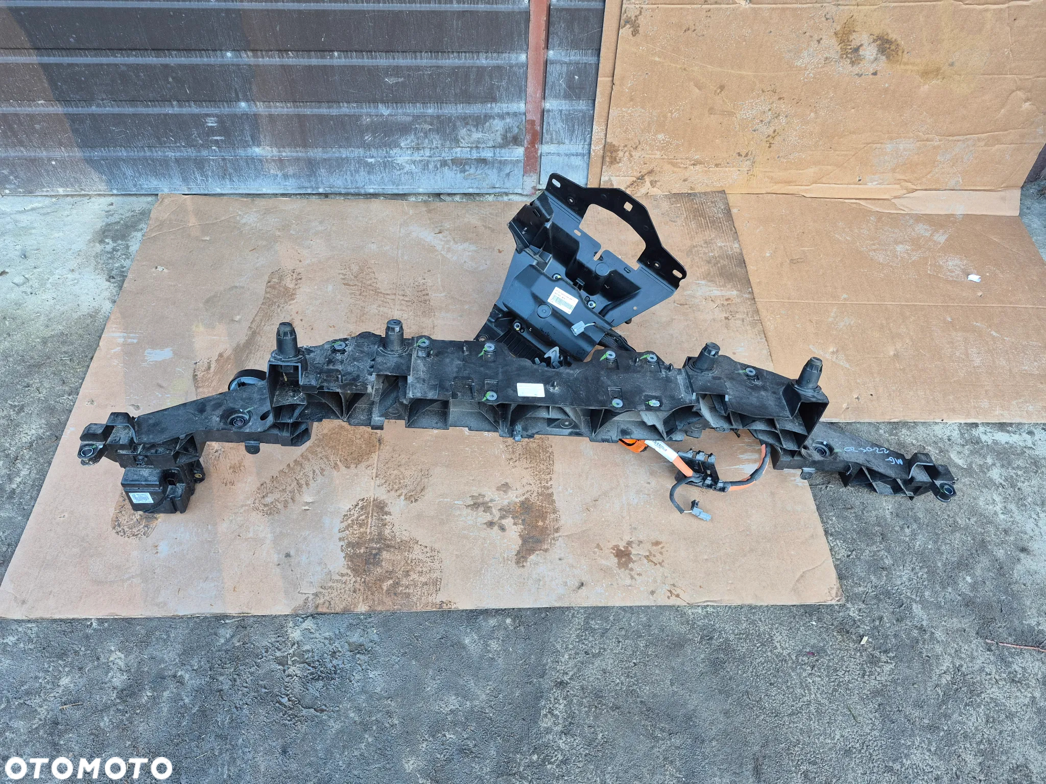 RENAULT ZOE II MASKA BŁOTNIK PRAWY PAS PRZEDNI CHŁODNICE LAMPY KOD LAKIERU TEKQA - 25