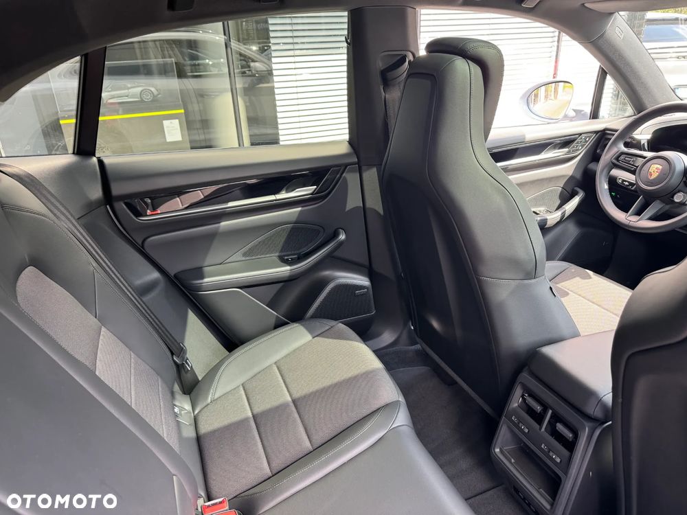 Porsche Macan 4 100kWh - 31
