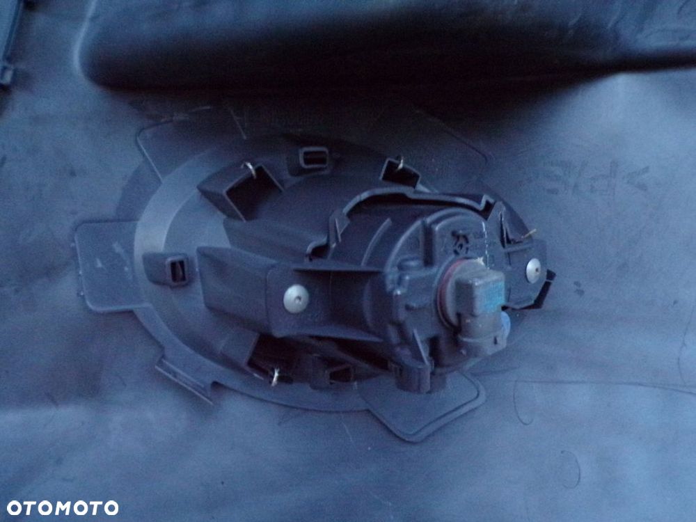 Nissan NV400 2010 - zderzak przód przedni ORYGINAŁ halogeny - 11