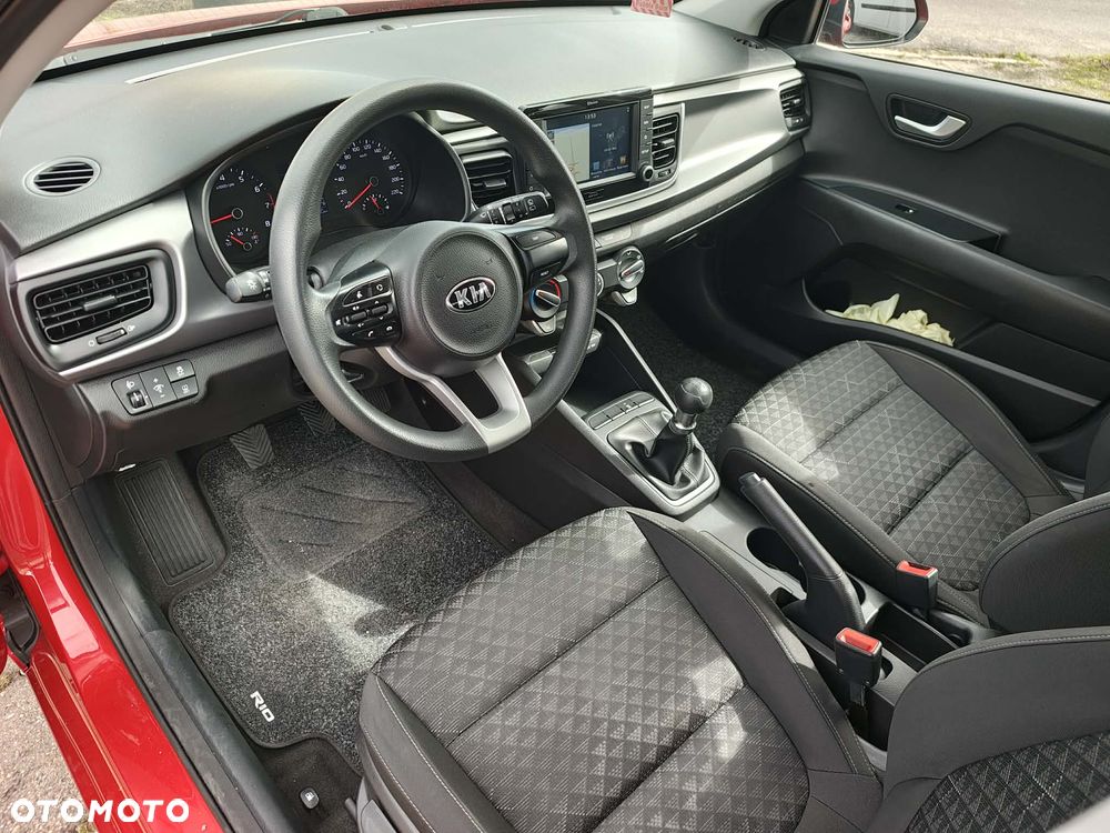 Kia Rio - 10