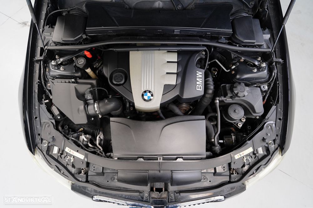 BMW 320 d Touring Navigation Sport - 22