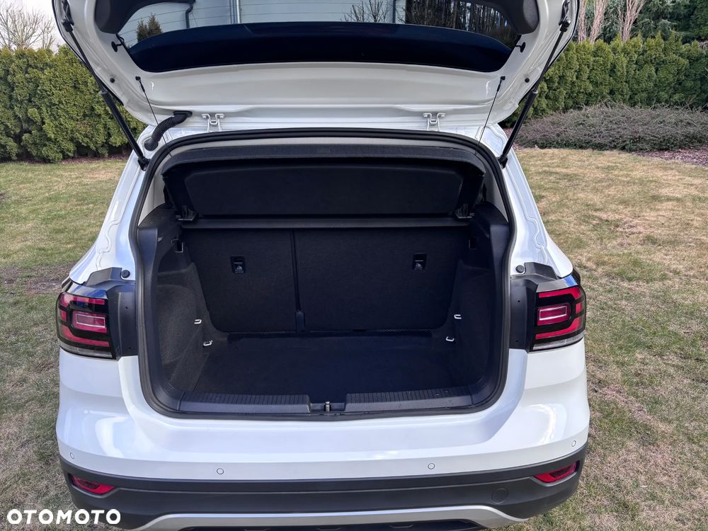 Volkswagen T-Cross - 12