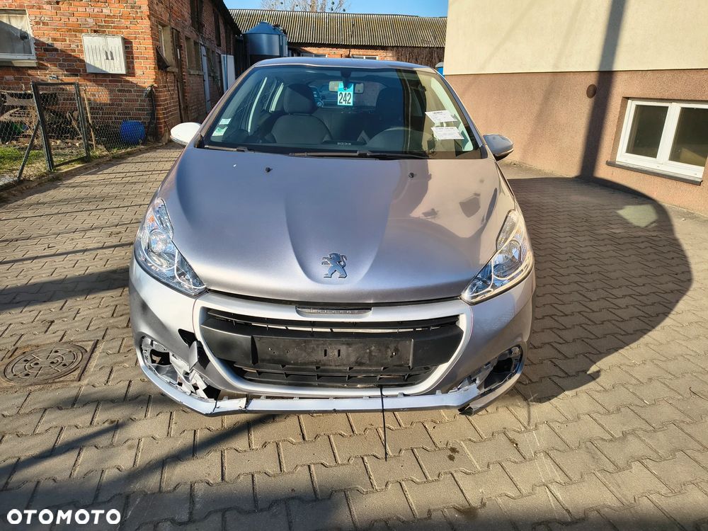 Peugeot 208 - 2