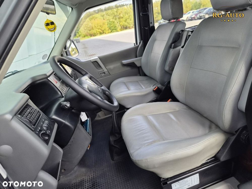 Volkswagen Transporter - 21