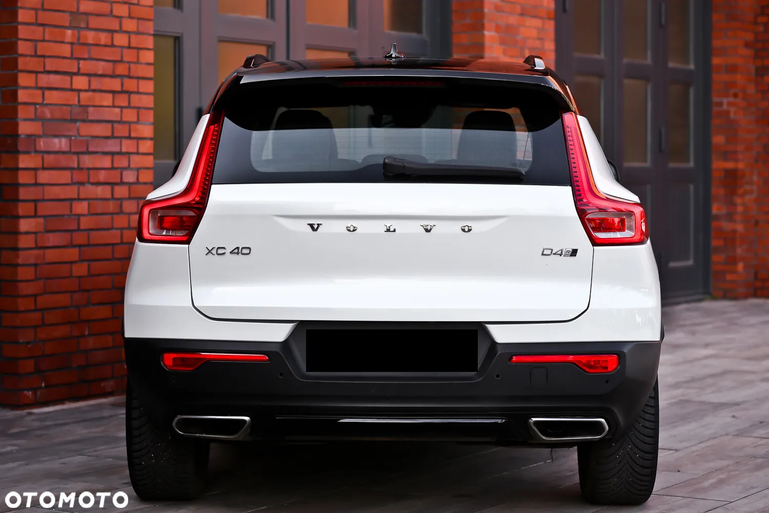 Volvo XC 40 D4 AWD Geartronic R-Design - 14